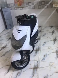 سكنس فحل للبيع الدراجه مكينته ٥٩الدراجه للبيع  كوم حديد شغاله تجي تحمل...
