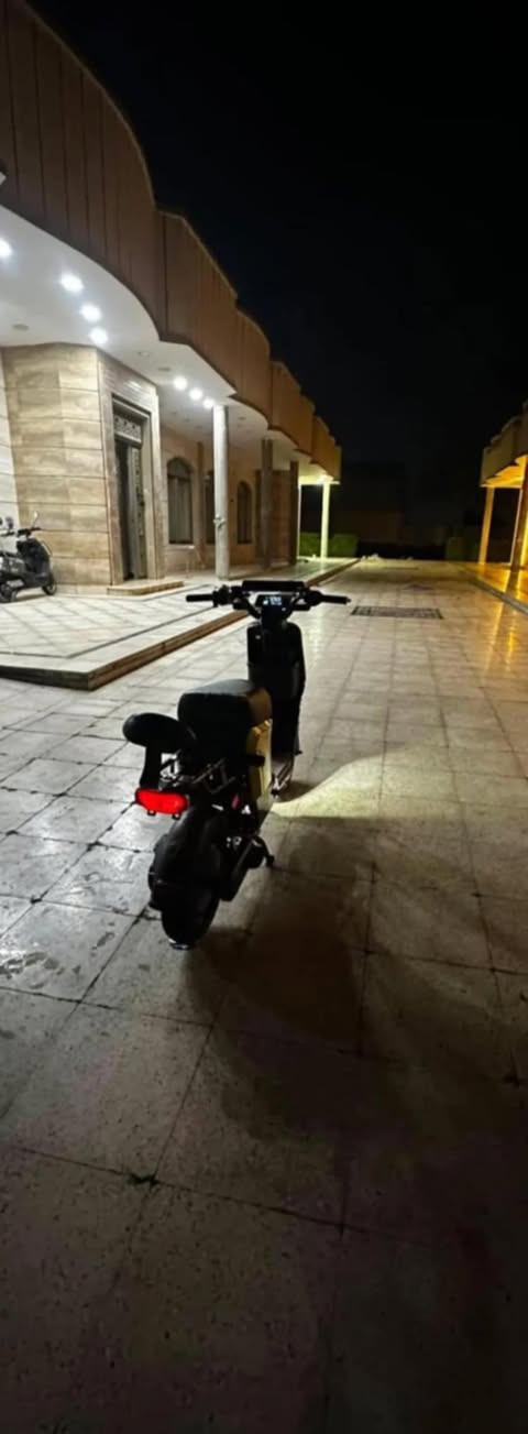 سلام عليكم دراجه شحن نوعيه ارتسعه دراجه احله من الصوره بيهه اغراض رياضي دراجه نضيفه سعر 425 وبيهه مجال قليل مكاني بغداد رقم هاتف ***********

