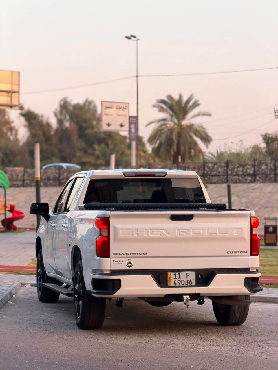 شوفرليتً سلفرادو 2022 للبيع او مراوس بيكم او كامري هايبرد
كير محرك مكفولات 
محرك 2700تيربو ✈️
حادثها باب صبغ او باب مبدل  او جه من البدي 
بيه باررد السونار مرفق 
ماشيه 125 الف كيلو 
صوّر الحادث دزلي خاص 
السعر 175 بيه مجال بسيط 
مكان السياره بغداد حي الجامعه 
الرقم ***********
