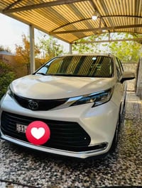 تيوتا سينا 2024 XLE. حادث امامي بسيط ايرباك دركه ستيرن فقط  بنيد تبديل...