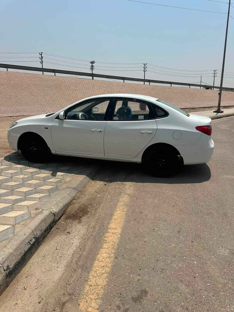 سلام عليكم النترا صابونه للبيع أدوات أدوات كصه جنطه سياره جاهزه كير مكينه حداديه تبريد ثلج تخم تاير جديد متومه وجاهزه مكانها ميسان العماره سعرها 40 وبيها مجال لشراي 
هاذ رقمي ***********

