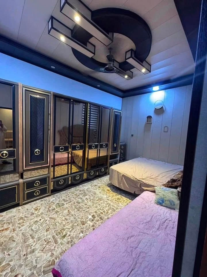 🏠دار للإيجار مساحة ١٣٠ م مؤثث طابق ارضي يحتوي على غرفة وكليدور وصاله ومطبخ ومجمع صحيات وطارمه قريب جدا من الشارع 

🌎الموقع شارع 60 قرب دائرة النفط 

💰💸قيمة الايجار 425
         
                     
           📠 للاستفسار الاتصال ***********
