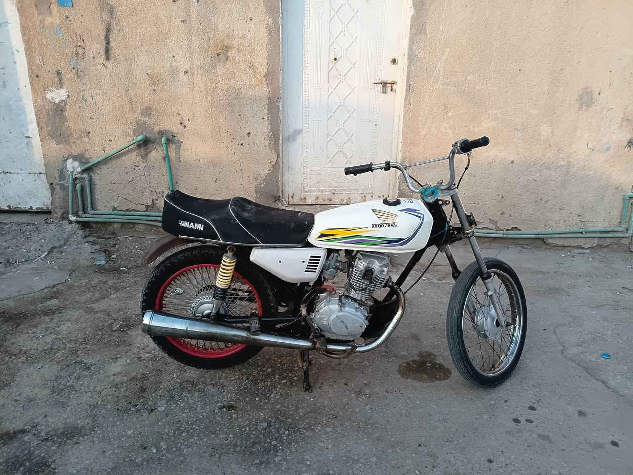 البيع سعر٢٥٠.   ***********
