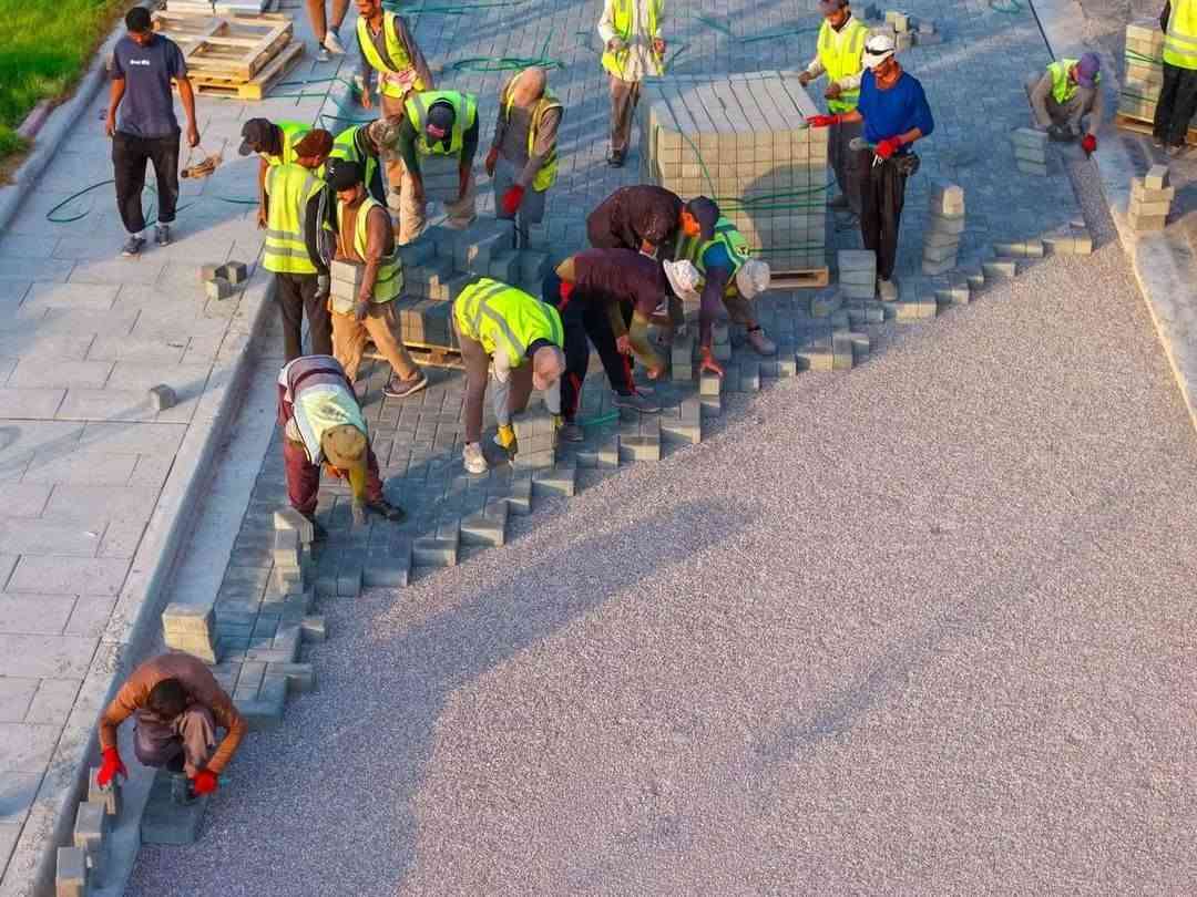 سلام وعليكم مستعدين للعمل جميع أنواع المقرنص وارصفه 
للمزارع والشاليهات والحدائق في البصرة فقط 
التواصل ***********

