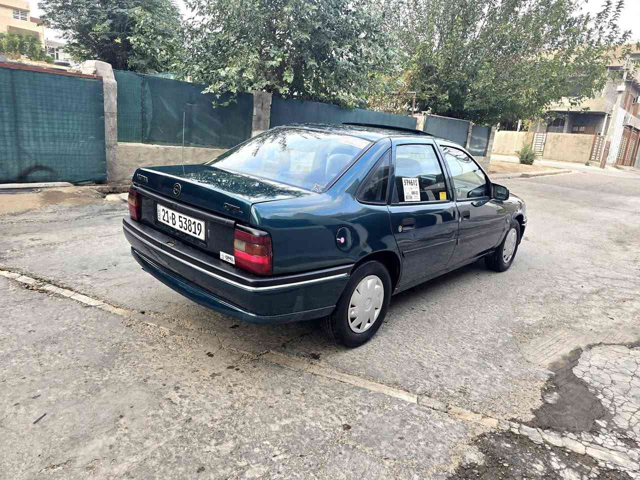 أوبل فيكترا • ١٩٩٥ • ١٫٨