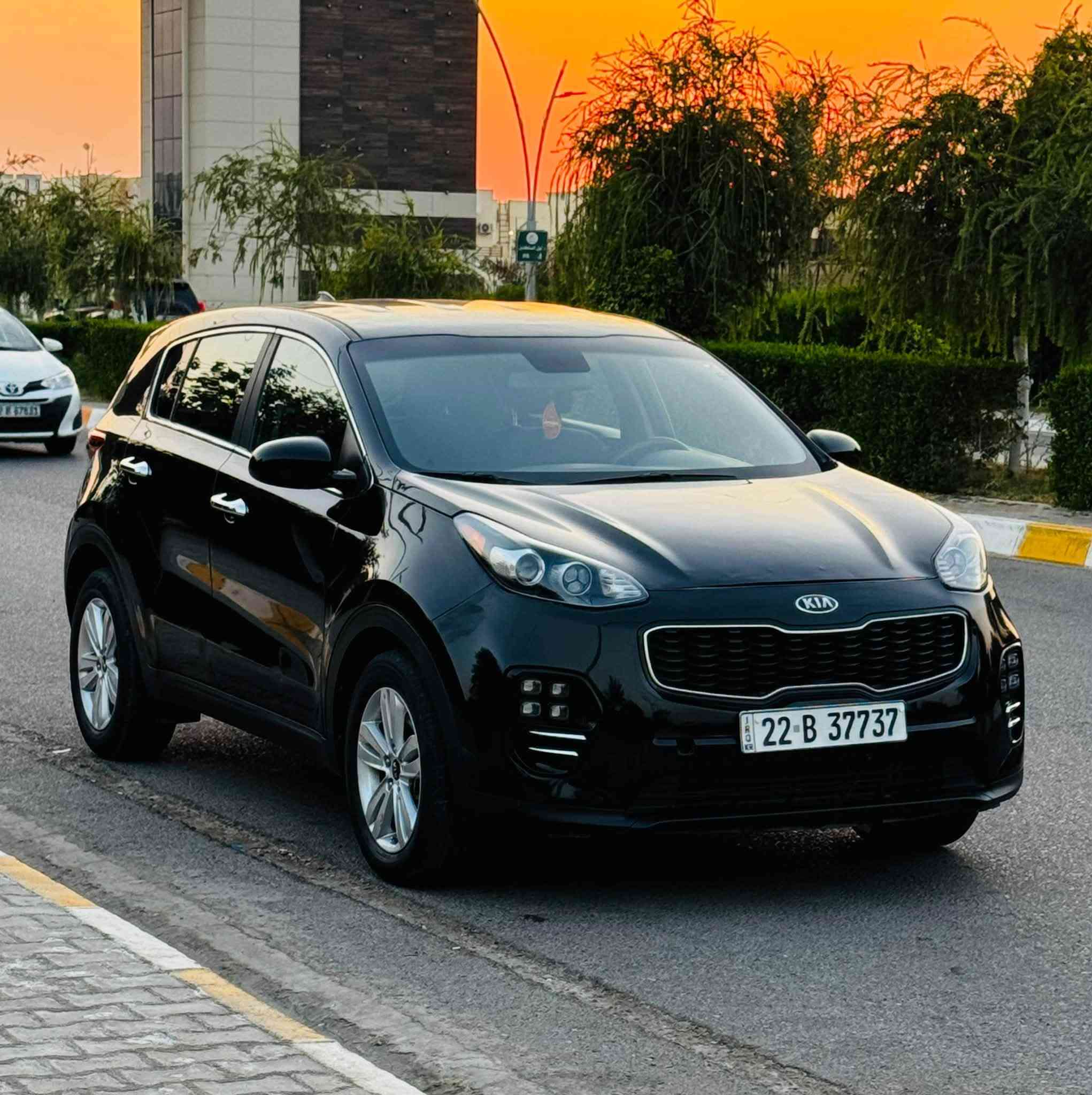 سلام عليكم للبيع فقط اعتذر عن الاقساط
سبورتج 2017اسود ملكي 
سعر مناسب 125$مجال بسيط 
رقم أربيل دولي سنويه 2030
شرط الغرامات والتحويل
ماشيه 90
⛓️‍💥محرك 2400/شرط لاتبخير ولاتنقيص 
⛓️‍💥كير اتوماتيك بدون اي عيب مال بيت"
تدفئة /تبريد/كهربائيات/صدر/تايرات/كلها 
رادار موجود 
⚒️سياره استخدام شخصي جديده برغي ما ناقصها 
⚒️سيارة بيها الهلال الخلفي فقط سيارة كفاله Ⓜ️

السعر 125$💸
تايرات 4️⃣ جديدة 🆕 
صدر امامي خلفي كلا جديد 🆕 
مكان السيارة صلاح الدين تكريت الديوم
رجاءً ما أقفل سعر بالتلفون تعال وتدلل 
للاستفسار
***********
