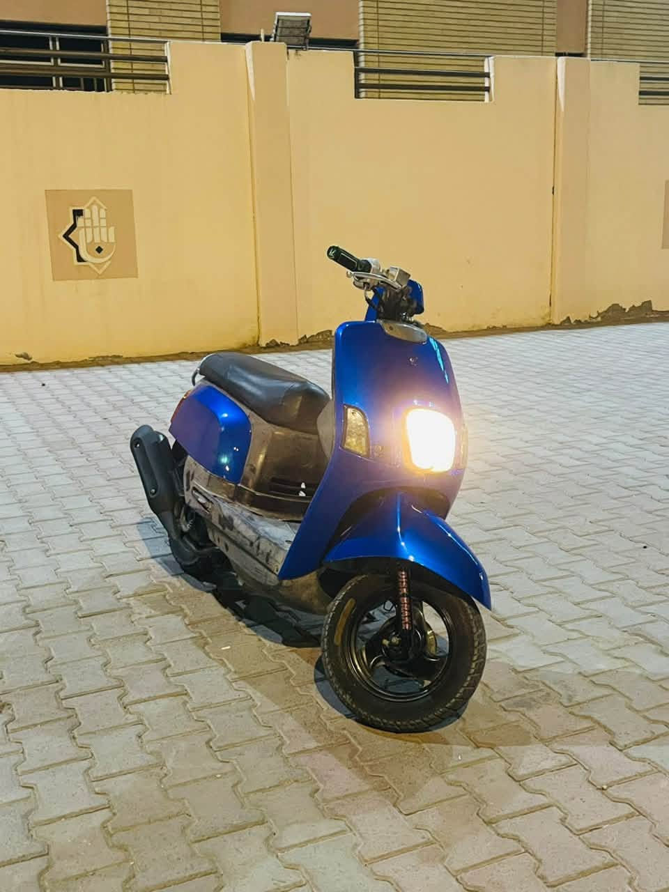 بوليس لبيع دراجه محرك ناعم سلف هندر كهربايات شغاله نفس الصور دراجه محرك مفتوح تجفيت اصلي حراري اقل اسبوع من جفتتهه مره وحده  محرك ناعم مكاني كربلاء حي القادسيه السعر ٥٠٠ رقم الهاتف ***********
