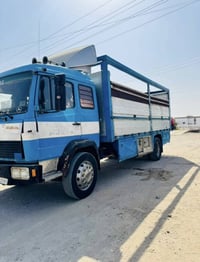 مرسيدس • جاهز للشغل • تاير ٢٢.٥