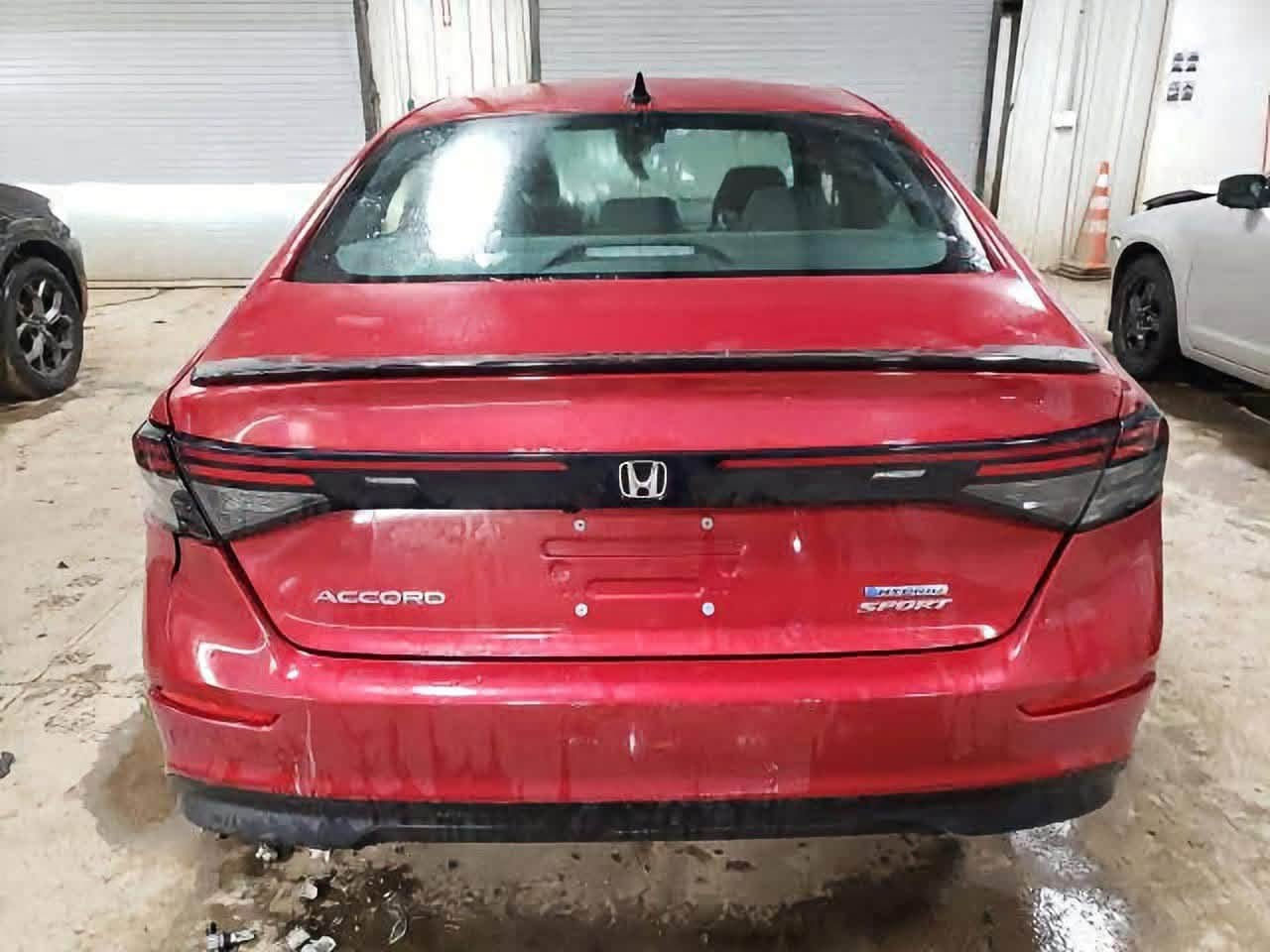 السلام عليكم Honda accord hybrid  بسعر النترا
حجم المحرك : 2000 sport هايبرد

ضرر السياره : حادث سطحي ومصبوغه عام 

        

حالة اليرباك : برده و كشن

المسافه المقطوعه : ٩٠ميل وعليها محرك جديد صار ١٠ايام من شادينه ماشي ٧الف بعد جديد 

#مواصفات

• مكينه 2000

• شاشة كبيرة

•فتحه

• كاميرا خلفية 3 انظمة

• كرسي كهرباء  

• رادار امامي

• مانع تصادم

• محدد مسار 

• تصحيح مسار

• شفتات بالستيرن

• مثبت سرعة

• مانع انزلاق

• دخول ذكي 

• إنارة ترحيبية

• هاندبريك كهرباء

•لايت عدسات زينون

• نظام اوتو لايت Auto

• لايت العالي زنون 

• حساسات مطر 

• حساسات دخول الإنفاق

• حساسات ضغط هواء الإطارات

• أوامر صوتية

• 3 أنظمة قيادة (eco, ev, sport)

• بلوتوث

• مدخل USB + AUX 

السعر : 136 وبيهه مجال 

*********** واتساب فقط 

***********رمش علي واني اتصل عليك 

العنوان مدينه الصدر أو طالبيه
