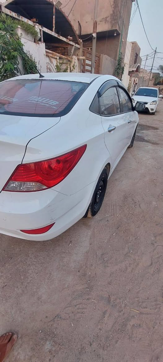 أكسنت 2015
محرك1600
 مكفوله ماعدا شبر بارد بالبنيد 
السعر 105 وبيها مجال
المكان.نجف_المناذره ***********
