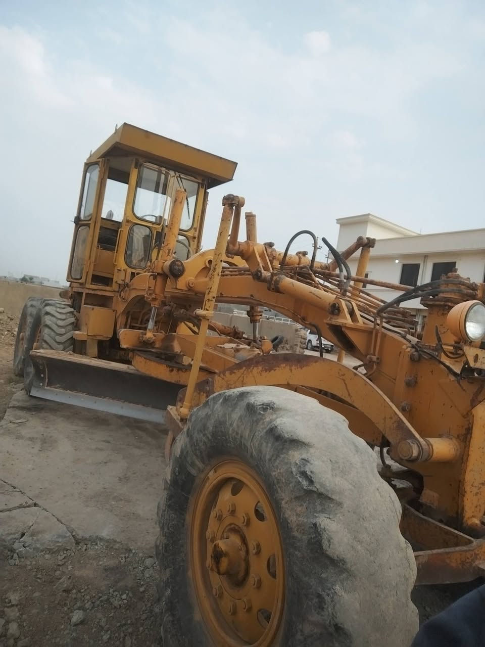 كريدر • كوماتسو • موديل ٨٢
