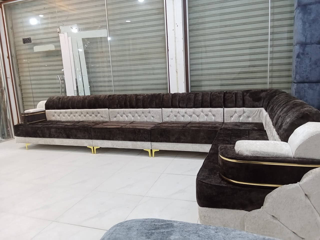ديوان مودرن حديث شغل تسگام وضمان سنه مقعد بلوك اسود سفنج مميز أول قماش خاولي رجل حديد
موووجود توصيل 
ناصريه الاسكان الصناعي نزله الجامع مقابل صيدليه فوزي عباس ***********
ديوان مودرن حديث شغل تسگام وضمان سنه مقعد بلوك اسود سفنج مميز أول قماش خاولي رجل حديد
