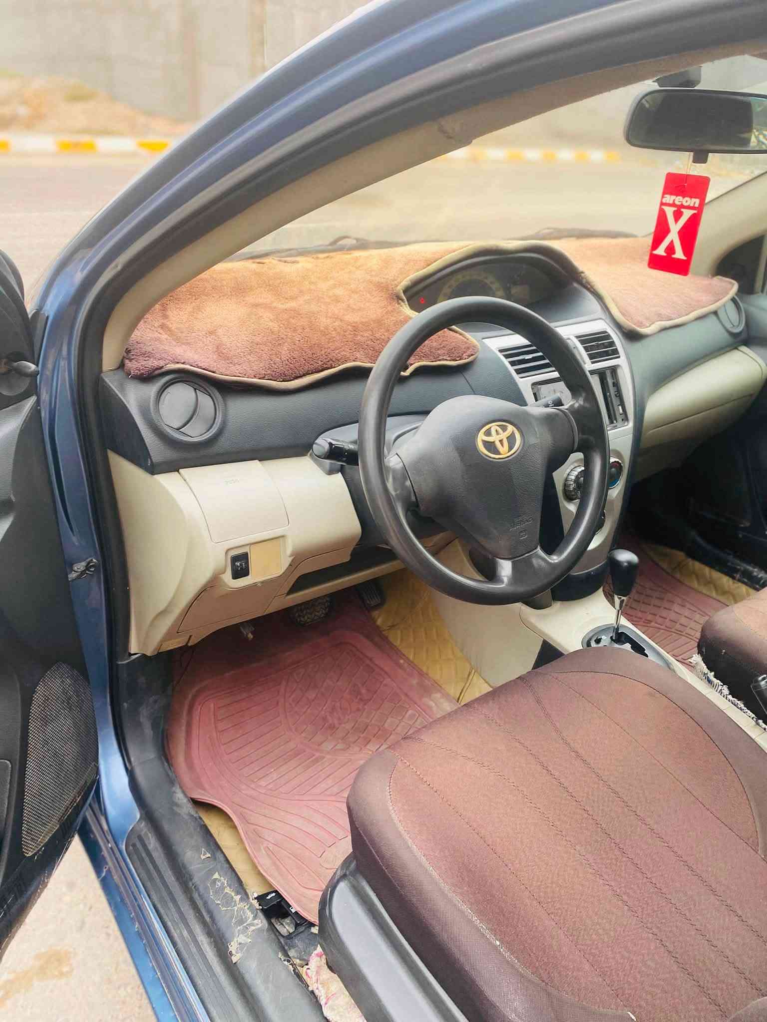 يارس للبيع
مديل ٢٠٠٨ 
الضرر قطعتين بابين السكن ضربه خفيفه بدون دواخل 
محرك ١٦٠٠ جبير 
كير تماتيك 
محرك كير شرط 
تبريد شغال غرفتها حلوه مابيها أي نقص 
السعر ٧٥ وبيها مجال بسيط 
***********
