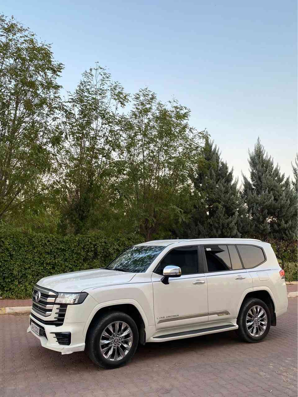 لاندكروز ٢٠٢٤ • V6 • بدون صبغ