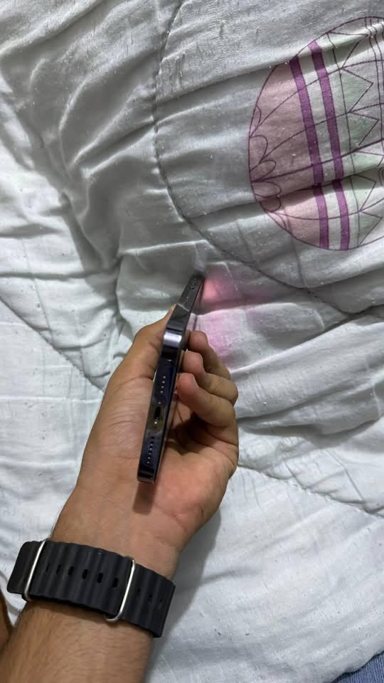 ايفون ١٤ برو ماكس • قفل • بطارية ١٠٠٪