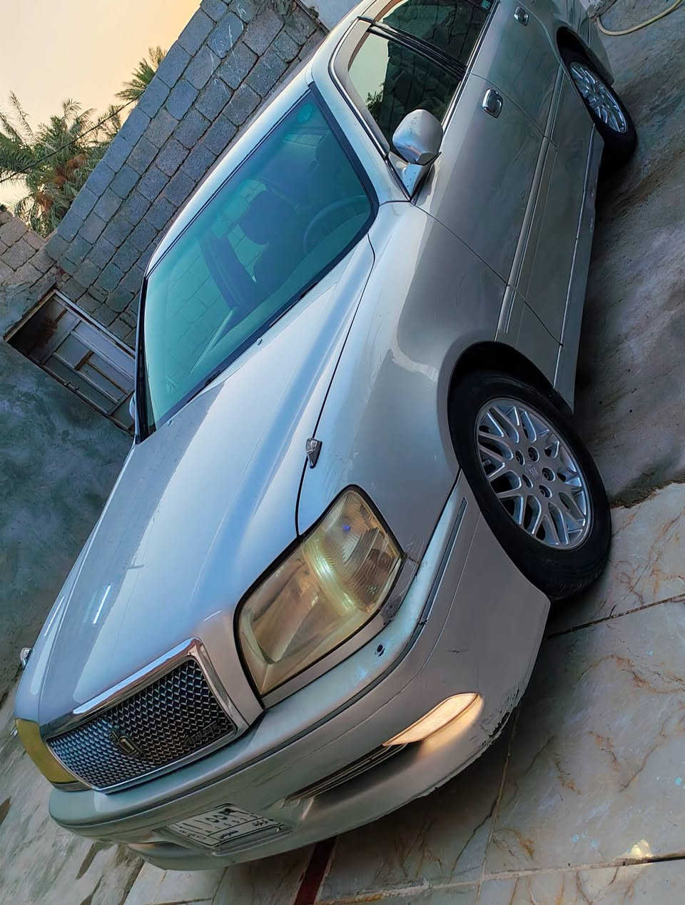 ملكه 2003
دخول جديد كارتون 
گصه قماره فقط 
متوئم ألماني عاج دگمتين 
برده خلفيه 
محرك VVT
تخم تاير 
حداده 
تبريد ثلج 
كهربائيات كلها شغاله 
4 كشنات كهرباء 
جاهزه من جميع النواحي 
السعر 32 
مكان الشطرة 
اتصال ***********
