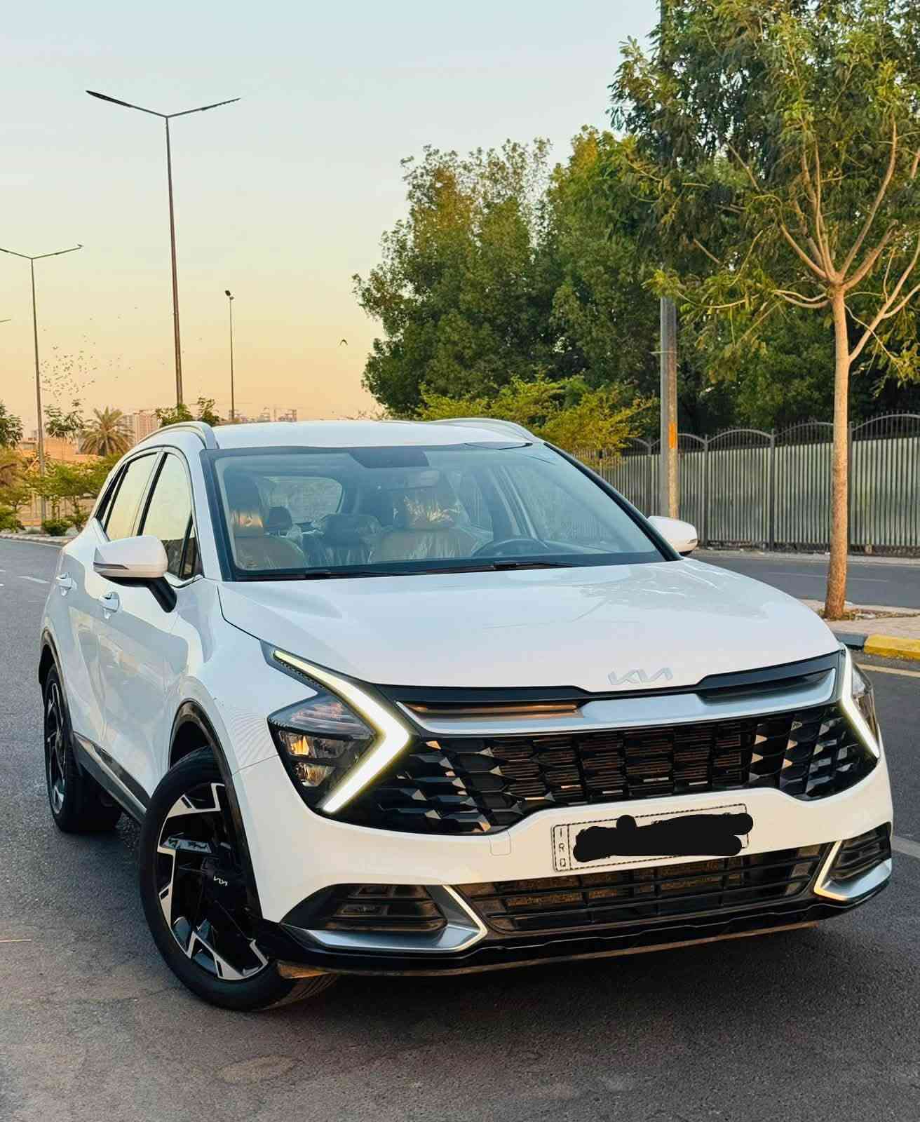 السلام عليكم للبيع سبورتج خليجي موديل 2023 فول مواصفات واحد عل واحد عدا البانوراما كفاله عامه (فقط بارد كد اصبع بجاملغ الامامي) بصمه سايد بريك بصمة أبواب عداد الكتروني شحن لاسلكي كشنات بيجي كهرباء شاشه كاربلي قطعتين تبريد لايت وبك لايت الد تشغيل عن بعد حساسات اماميه وخلفيه ورادرات مري شفط محرك 2000 داخل عسلي رقم بغداد تحويل مباشر ماشيه 40 الف
مكان بغداد الحرية
 السعر 205 وبي مجال
للاستفسار ***********
مكلف بنشر
