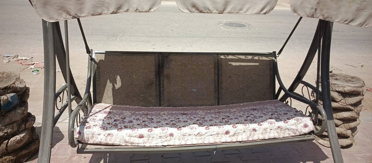 السلام عليكم ، شنو السالفه عمي بعد محد يشتري غراض مستخدمة ، عندي كاونتر مرمر ومبردات وكناتير اثنين بابتين ملحق جدد مو مستخدمات وبرادات ومكائن خياطة وحدة فراشة هي وميزها ووحدة برذر ام الجنطة وأوفنات ومرجوحات اثنين وطبلات جام وغسالة مواعين وبعد هواي غراض إلي يريد شي منهن يراسلني ع الخاص او على هذا الرقم *********** بي واتساب والله يرزق الجميع 🤲
