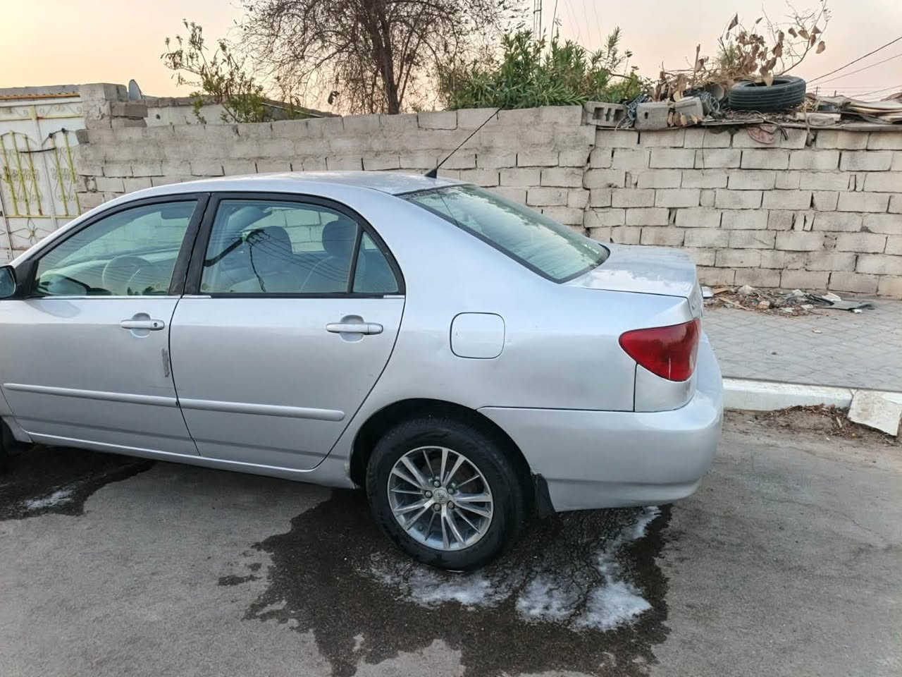 السلام عليكم مرخصه الادمن كورلا نحله
2008مكفوله كير مكينه اكسن حداديه تبريد و من الضربه 

وكهربائيات كلهه شغاله تايرات جدد مصبوغه جماليه رقمه بصره انكليزي مكينه 1800

السعر 72وبيه مجال لاستفسار وتفاصيل اكثر

***********مكانها البصره الزبير مكلف بنشر
