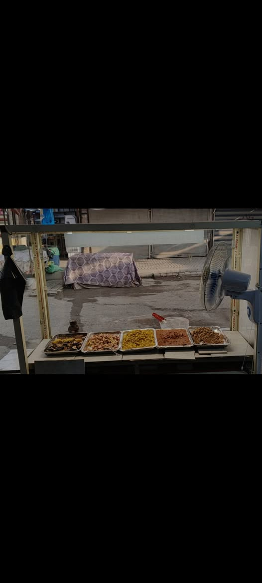 طباخ 3 عين • عارضة تبريد • مطبخ غاز