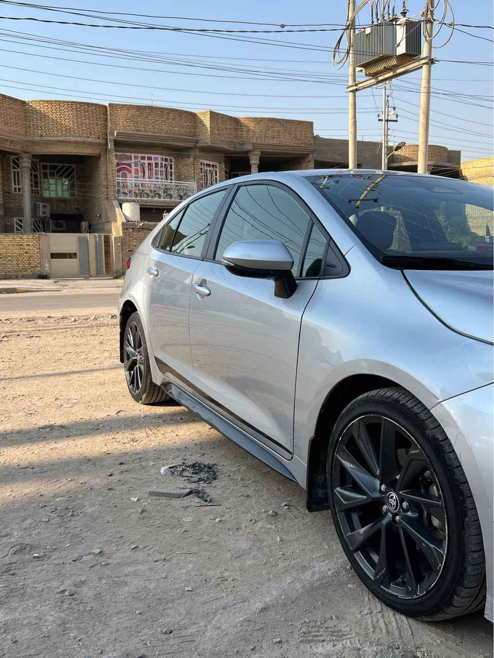 سلام عليكم 
كورلا امريكي موديل ٢٣
ذي قار معوقين راعيه موجود وكاله عامه 
موصفات S فول عده الفتحه بصمه 
ضربه بنيد فقط وراجع نفسيته بارد بالقماره 
سياره حلوه جديده تبريد حداديه تايرات جديده ما نقصه شي 
مكان سياره ذي قار مركز 
سعر ١٣٧ وبيه مجال 
اي استفسار اتصل *********** ناصرية, ذي قار
