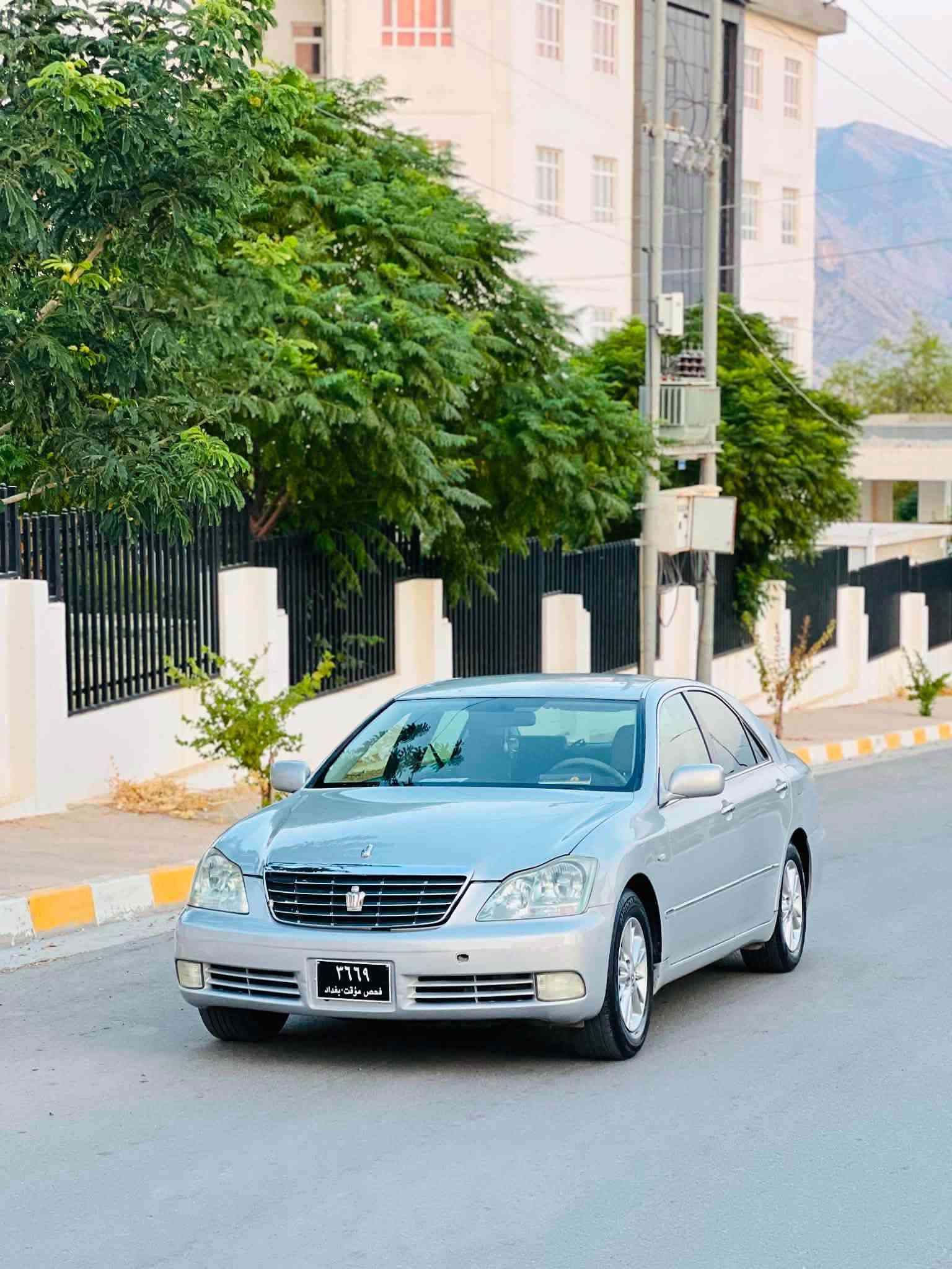 سەرەتا بەناوی خوای گەورە بەس موس ڕەقەم یەک سەیارەکە ھەزار دینار مەسرەفی تیانیە ڕۆنی گئڕو مەکینەی گۆڕاوە 182دودوگمە کامیرەو شاشە یەک پارچە بۆیاخی ئەوروپا سۆنەرم داناوە55گەلا مەجالئ زۆر زۆر کەم لەدەربەنیخانم***********   کۆد کراوە
