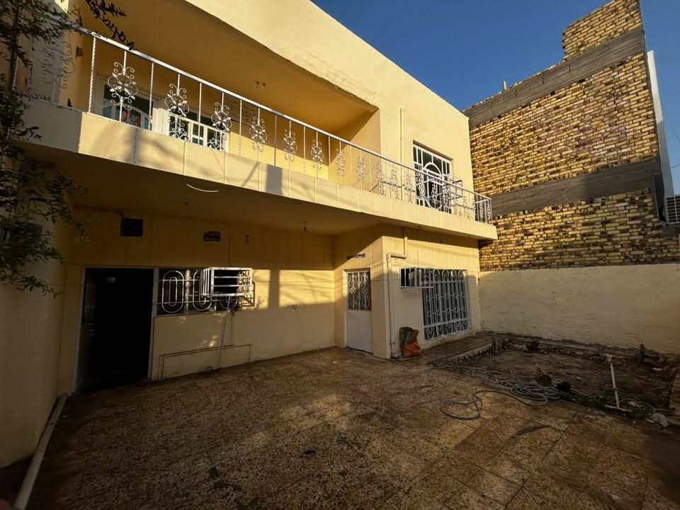 بيت للبيع طابو صرف
مساحه200متر 3غرف نوم واستقبال وهول ومطبخ ومجاميع صحيات وطارمه بيت طابقين  

حله _حي السلام قرب شارع ام البنين(ع)

بيت فارغ استلام مباشر

منطقه هادئه وحلوه 

الاستفسار على 

واتس ***********

او الاتصال على الرقم

***********
