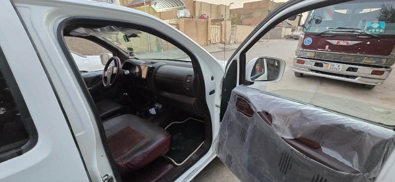 نيسان نافارا • ٢٠٠٩ • مكينة جديدة