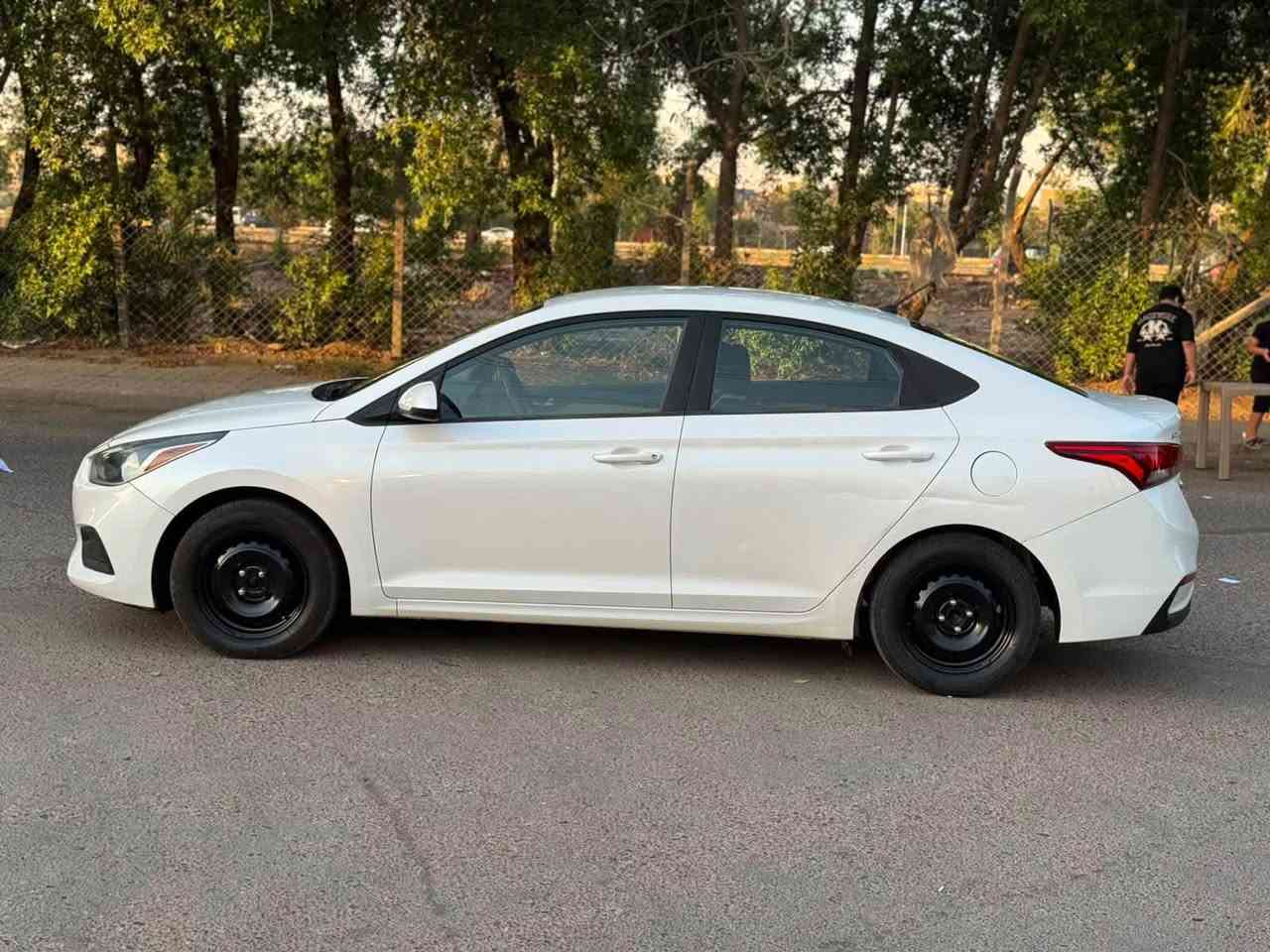 هونداي اكسنت 2019 وارد امريكي 
بيهه صبغ جاملغ وباب فقط
وبدون دواخل 
مواصفاتها 
شاشه كبيره 
كامره دواره
تحكمات ستيرن جهتين 
ويل كب 
تخم تاير جديد 
محرك 1600 
تبريد ثلج
نظام اي بي اس
نظام ايكو اقتصادي بانزين
السياره جديده
السياره رقم بغداد وباسمي 
السعر 110
للاستفسار ***********
