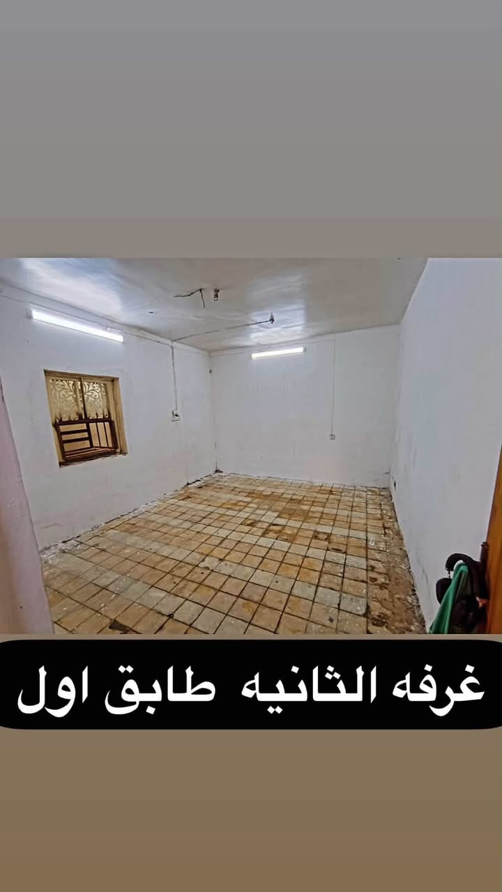 مشتمل للايجار  المساحه 50 متر حي العامل شارع 7 نيسان قرب حسينية الامام موسى الكاظم  يتكون من 
الطابق الاول غرفتين وحمام وترك ودرج خارجي
والطابق الثاني✅ يتكون من غرفه وحمام ومطبخ كبير 
الايجار 400 الف للاستعلام على الرقم التالي ✅*********** ✅
