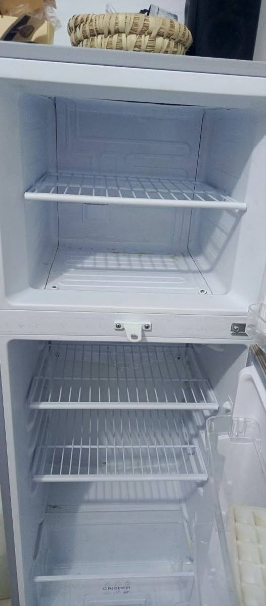 ثلاجه دانكه بعده جديده شرط تجي تفحصه وتشوف النظافه 
للبيع سعره 300 بيه مجال
مكاني كربلاء شهداء الملحق 
الرقم *********** كربلاء, العراق
