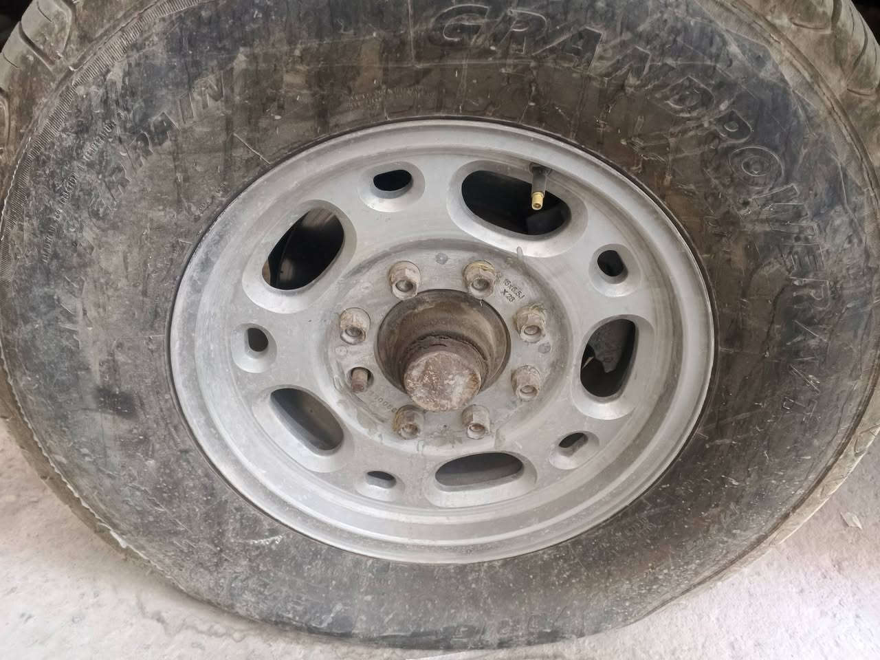ويل كب للبيع. للبيع. نضيفات شوف العين. 
مال فحل 8 برغي وكلش نضيفات 
***********
العنوان  البصره

