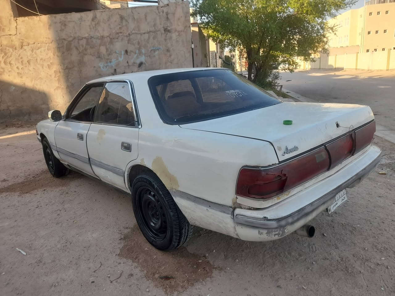 السلام عليكم مارك موديل١٩٩١ مكينه وكير وتخم تاير جدد مكينه كلش جديده دواخل نظيفه كهربائيات شغاله بدي بيه معجون بدون ظربه السياره واظحه بل صور ناعمه وتراي وين مايعجبك اطلع رقم انبار مالك السياره عنوانه كربلاء حي الغدير بس ماواصله ابيع بدون تحويل اتكفل سرقه وعشائر بيهه نواقص بصيطات كلش السعر ١٢ وبيهه مجال حك الجيه *********** كربلاء
