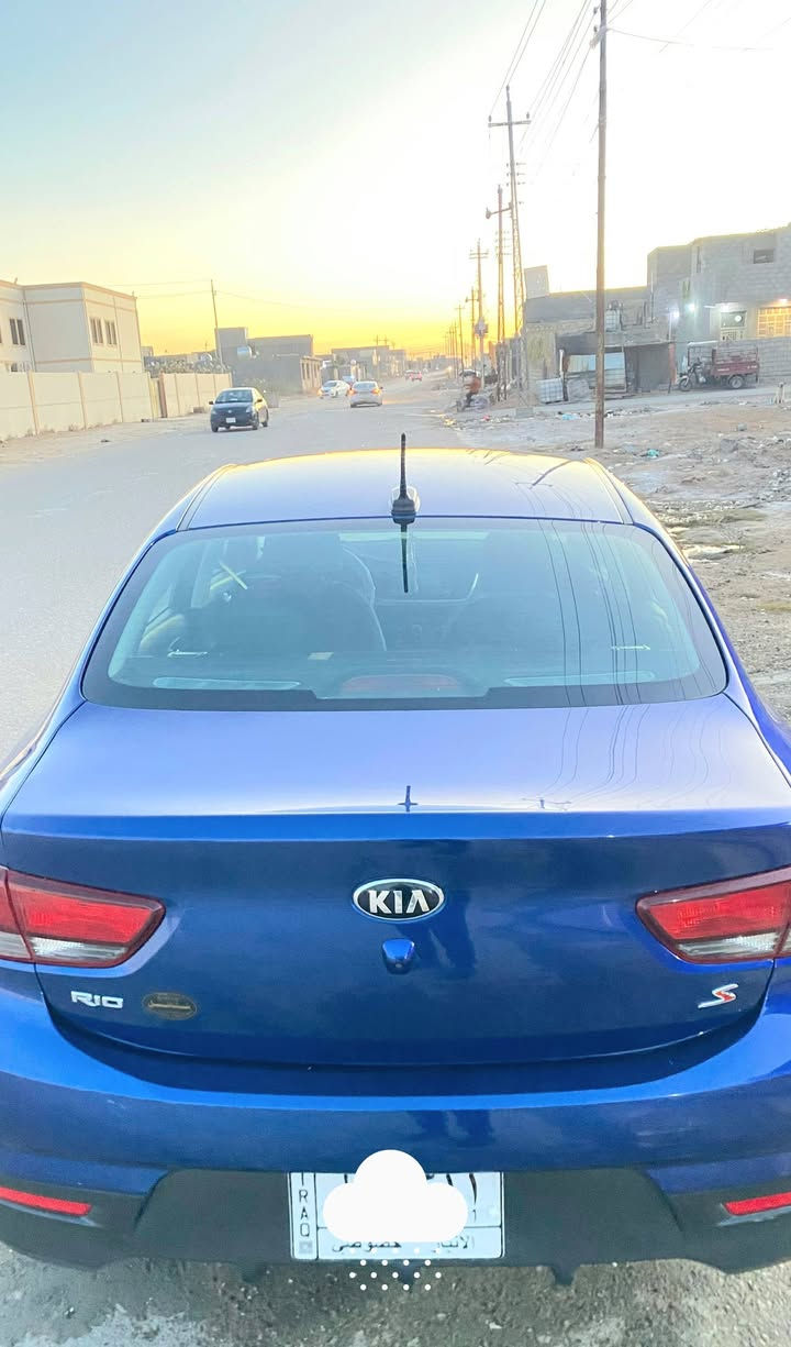 السلام عليكم
كيا ريو موديل ٢٠٢٠ رقم انبار معوقين باقي كم شهر صير حره صاحبه الشرعي موجود مكفوله عدا شخوط سياره حلوه باقي التفاصيل تجي وشوف السعر ٩٥ بيه مجال  للاستفسار الاتصال ***********@
