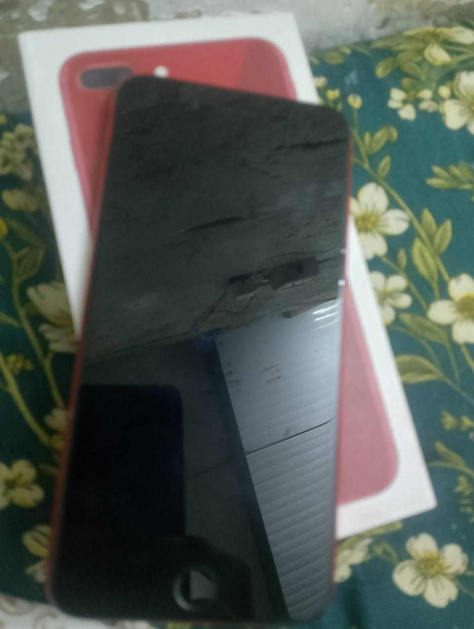 ايفون 8بلاس كامل ملحقات 150 بي مجال *********** بغداد العطيفيه مبدل شاشه وبطاريه شاحنه اصليه

نص مكتوب في الصور:
- Asiacell ١٢:٣٣ ص عام iPhone مساحة تخزين iPhone المستخدم: ١٧,٢ غ.ب. من ٢٥٦ غ.ب. iOS التطبيقات الصور الرسائل بيانات النظام توصيات تمكين إزالة غير المستخدمة إزالة التطبيقات غير المستخدمة تلقائيا عندما تكون مساحة التخزين منخفضة. ستبقى مستنداتك وبياناتك مساحة التخزين محفوظة. Free Fire آخر استخدام: اليوم TikTok آخر استخدام: اليوم تيليجرام آخر استخدام: اليوم Google آخر استخدام: أمس Watch ١,٧ غ.ب. ٢,٢ غ.ب. ١,٨,٠ م.ب. ١,٤,٧ م.ب. ٨٦,١ م.ب.
- ١٠٠٪ حالة البطارية والشحن البطارية Asiacell ١٢:٣٦ ص ١٠٠٪ الحد الأقصى للقدرة هذه قياس لقدرة البطارية مقارنة بقدرتها عندما كانت جديدة. قد تتسبب القدرة المنخفضة بتقليل ساعات الاستخدام بين عملية الشحن والأخرى. أقصى قدرة للأداء تدعم بطاريتك حالياً الأداء الطبيعي وقت الذروة. شحن البطارية المحسن للحد من استنزاف عمر البطارية، يتعلم الـ iPhone من عادات الشحن اليومية، بحيث ينتظر ولا يتجاوز ٨٠٪ حتى يحين موعد حاجتك إلى استخدامه. كما هو الحال مع البطاريات القابلة لإعادة الشحن، بطارية الهاتف قابلة للاستهلاك ويصبح أقل فاعلية مع الوقت. معرفة المزيد...