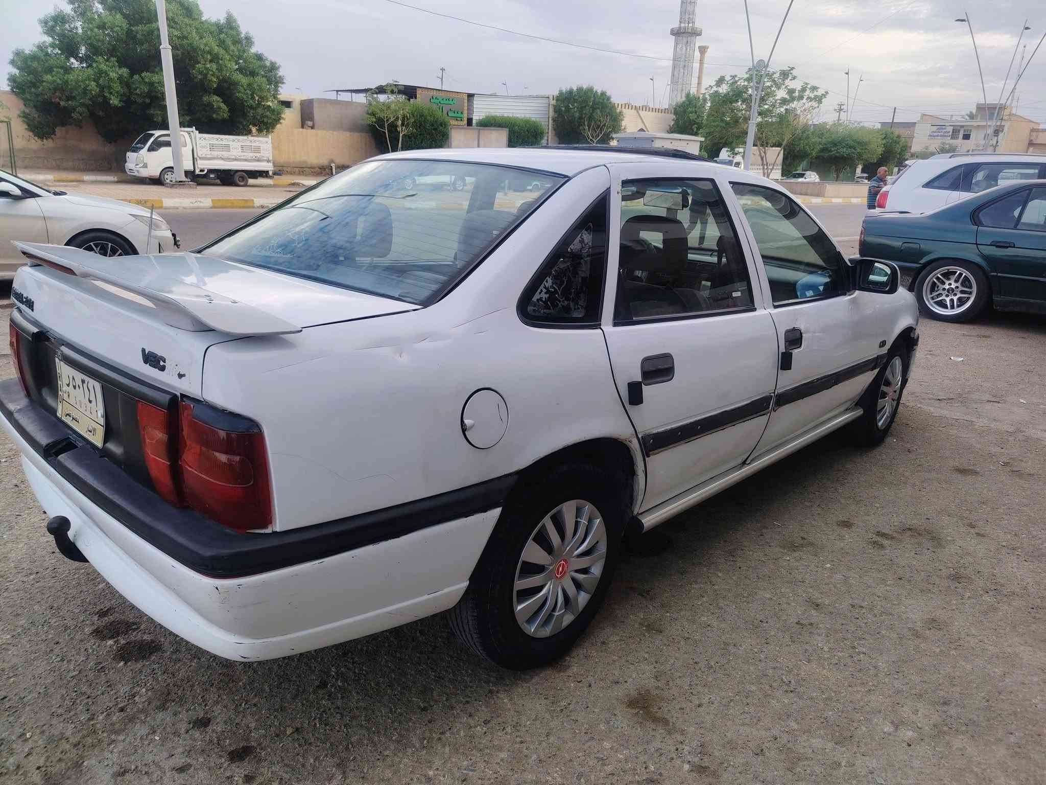 يالله سلام عليكم فكتره البيع مدويل 89 بلاديه بدون صبغ محرك 2000 كير عادي محدث الداخل موديل 95 صدر حلو كهرباء يا شغاله جام اربعه كهرباء سعره قفل 20 مكان هيت حي البكر رقم هاتف ***********
