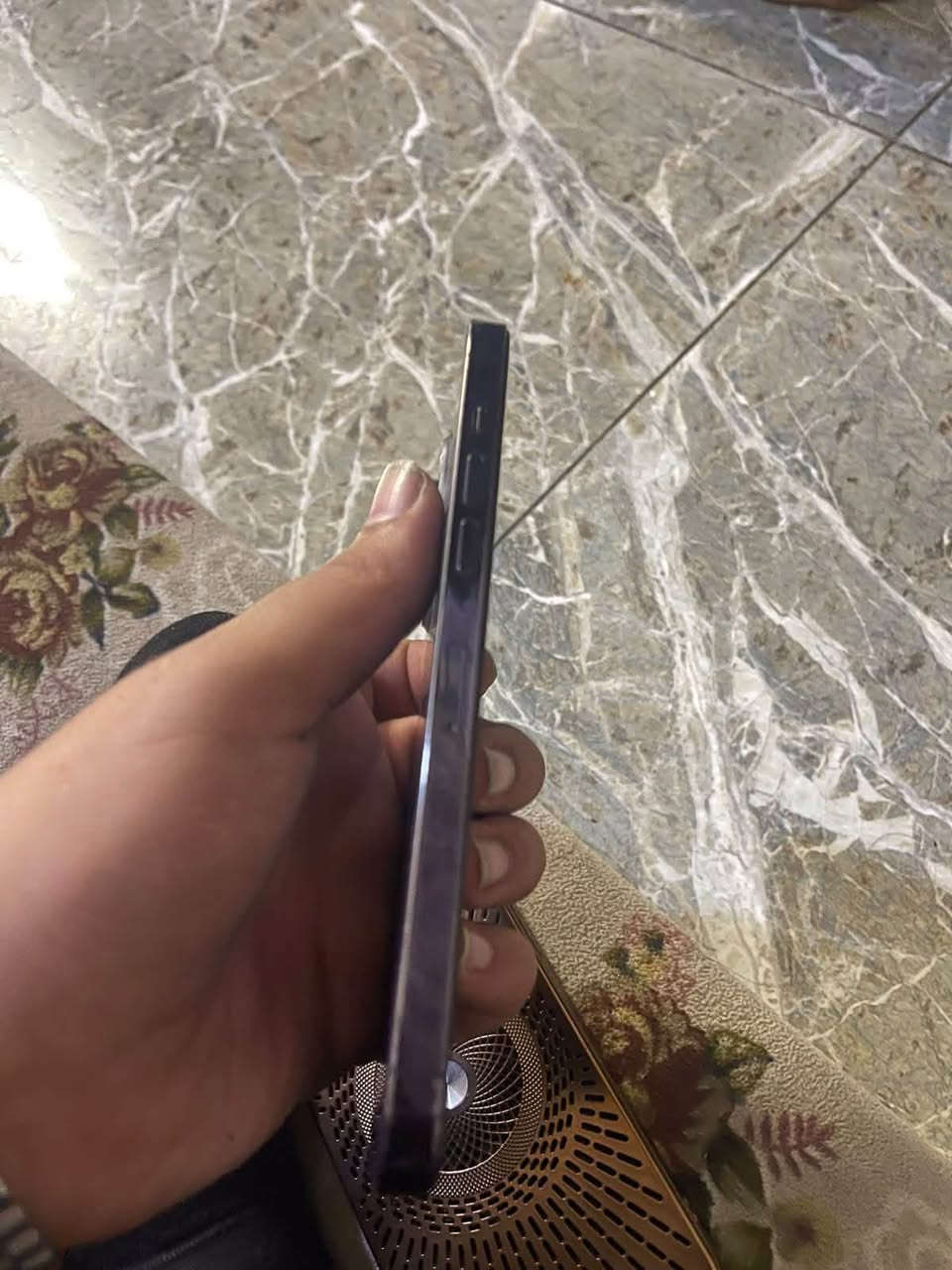 سلام عليكم ايفون ١٤ برو ماكس جاهز وشرط الفحص مبدل شاشة وبطارية
دبل سيمكارت كل التفاصيل بل صورة السعر ٤٩٠ الف عنوان كركوك

نص مكتوب في الصور:
- ٨:٣٧ القطع والخدمة تجمع Apple سجل تاريخ القطع والخدمة، وهذا السجل يعرض معلومات عن هذا الـ iPhone وحالته وتفاصيل إصلاحه. معرفة المزيد... يتوفر تكوين الكاميرا تم اكتشاف كاميرا خلفية جديدة. يرجى إعادة التشغيل لتكوين الكاميرا الخلفية الجديدة لهذا الـ iPhone. معرفة المزيد... إعادة التشغيل والانتهاء من الإصلاح يحتاج iPhone أن يكون مستوى شحن البطارية ٢٠٪ على الأقل لإتمام الإصلاح سجل تاريخ الخدمة البطارية غير معروف الشاشة غير معروف
- حول الاسم iPhone إصدار iOS 26.6.1 اسم الطراز iPhone 14 Pro Max رقم الطراز MQ863CH/A الرقم التسلسلي DT4C952W2W انتهت صلاحية التغطية سجل تاريخ القطع والخدمة الأغاني الفيديوات IV الصور ٥٨ التطبيقات ١٤ السعة ١٢٨ غ.ب. متوفرة ٦٨,٨٤ غ.ب.