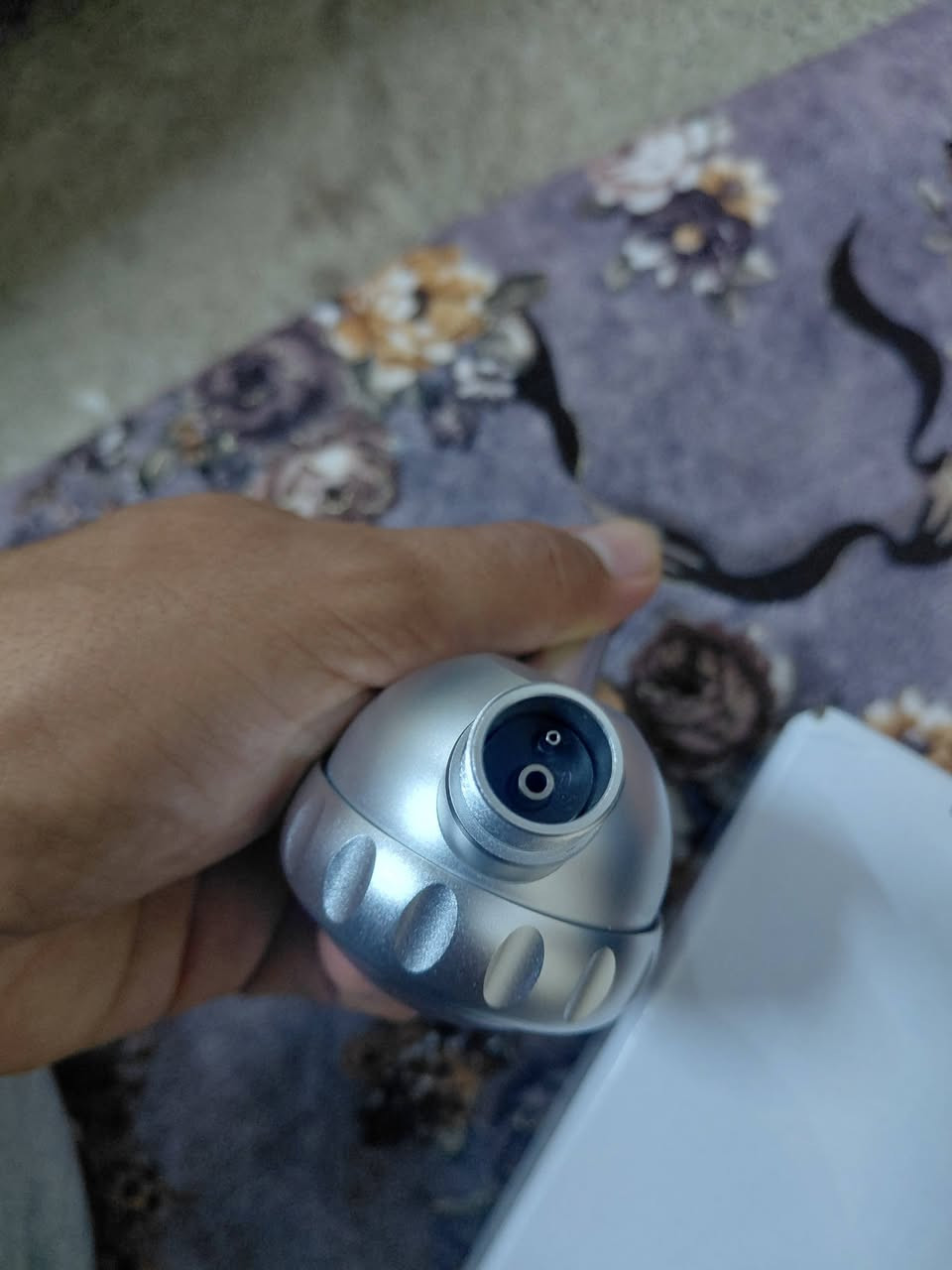 قطعتين اسنان
سعر مناسب جدا 
تواصل واتساب 
***********
