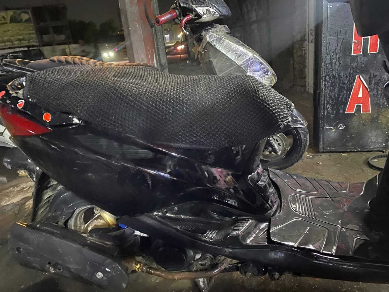 سلام عليكم شباب بريز ما مفتوحه كفرات نضيفه وكهربائيات كلهن يشتغلن دراجه نكره سلف هندر بكل وكت مكاني سعر375 مكاني الحريه ***********
