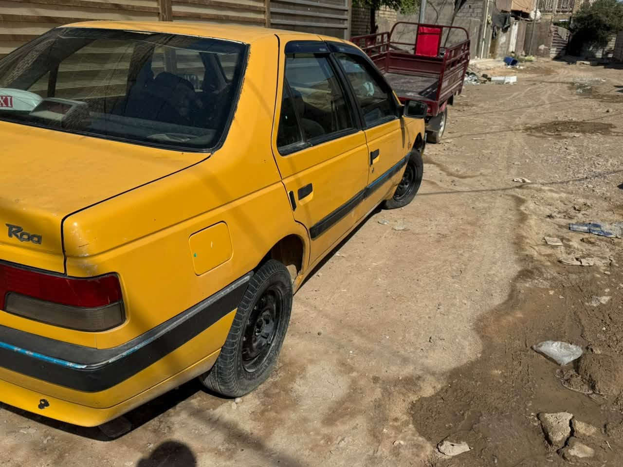 السلام عليكم عندي هايه البيجو نايمه عل كلبي اريد ابيعهه شغاله  وكلشي مبيهه بس راعيهه مااندله اكاتبك سرقه وعشاير  مكاني بغداد زعفرانيه  قيم واخذ للفقير رفم بغداد الماني  خلي يعيش بيهه والله شغاله وتمشي وكشرهه نضيف للاتصال ***********
