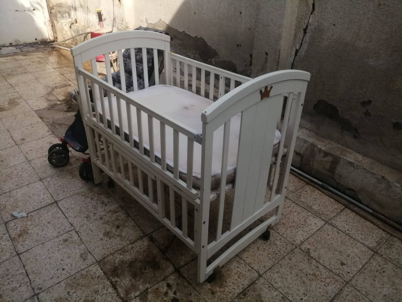 سرير أطفال • دوشك • عربانة