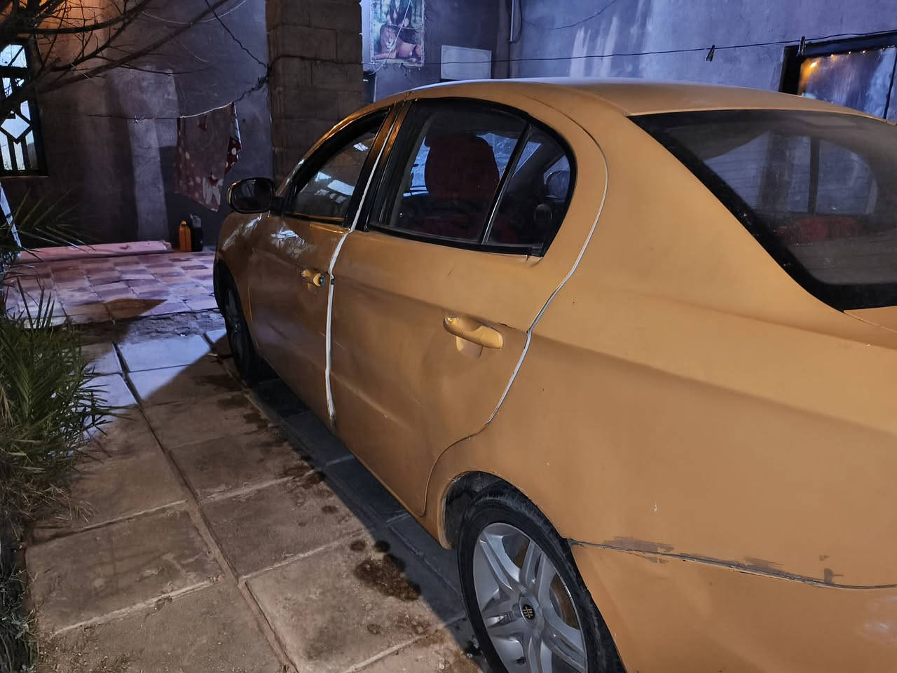 سياره فاو صيني مديل 14مكينه وكير كفاله مكينه كورلا بيكاتشو حداديه نص عمر رقم بغداد راعيه موجود مكان البصره كرمه علي فقط بس مراوس بس مراوس رقم ***********
