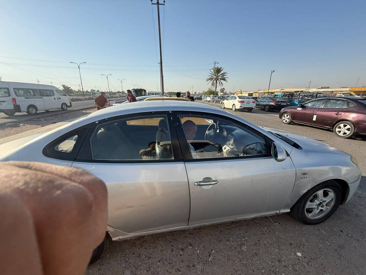السلام عليكم 
افانتي ٢٠٠٨ للبيع 
رقم انبار  مشروع وطني بيه فقط باب مبدل الأمامي سياره خليجية تبريد منظومة جديده تخم تاير جديد صدر جديد بيه خياس بالدوسة محرك ١٦٠٠ دكشن عالي بيه صوت براجز 
*********** ابو ليث
