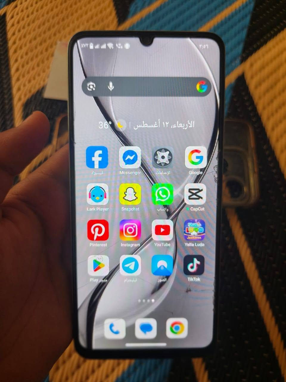 🔸realme Note 60x هاذ أسم الجهاز
📱 مواصفات الهاتف:
​الشاشة: 6.74 بوصة IPS LCD بمعدل تحديث 90Hz وسطوع يصل إلى 560 شمعة.
​المعالج: MediaTek Dimensity 6300 (6 نانومتر) يدعم شبكات الجيل الخامس 5G.
​معالج الرسميات: Mali-G57 MC2.
​الذاكرة الداخلية: 128 جيجابايت.
​الرام: 4 جيجابايت (مع إمكانية التوسيع الافتراضي).
​الشرائح والاتصال: يدعم تركيب شريحتين اتصال + شريحة رام إضافية (كارت ميموري) في نفس الوقت بمنفذ منفصل.
​الكاميرا الخلفية: 32 ميجابكسل رئيسية مع عدسة مساعدة وفلاش LED.
​الكاميرا الأمامية: 5 ميجابكسل.
​البطارية: 5000 مللي أمبير.
​الشحن: بقدرة 10 واط بمنفذ Type-C.
​النظام: أندرويد 14 مع واجهة Realme UI 5.0.
​الأمان: بصمة أصبع مدمجة بزر الطاقة الجانبي + بصمة الوجه.
​المميزات: مقاوم للرذاذ والغبار بمعيار IP54، ويحتوي على منفذ سماعات 3.5mm. ♡ الموقع:  ذي قار:  سوق الشيوخ ♡ رقم الهاتف *********** ♡ السعر خاص متواجد على مدار 24 ساعة 🤎🔸
