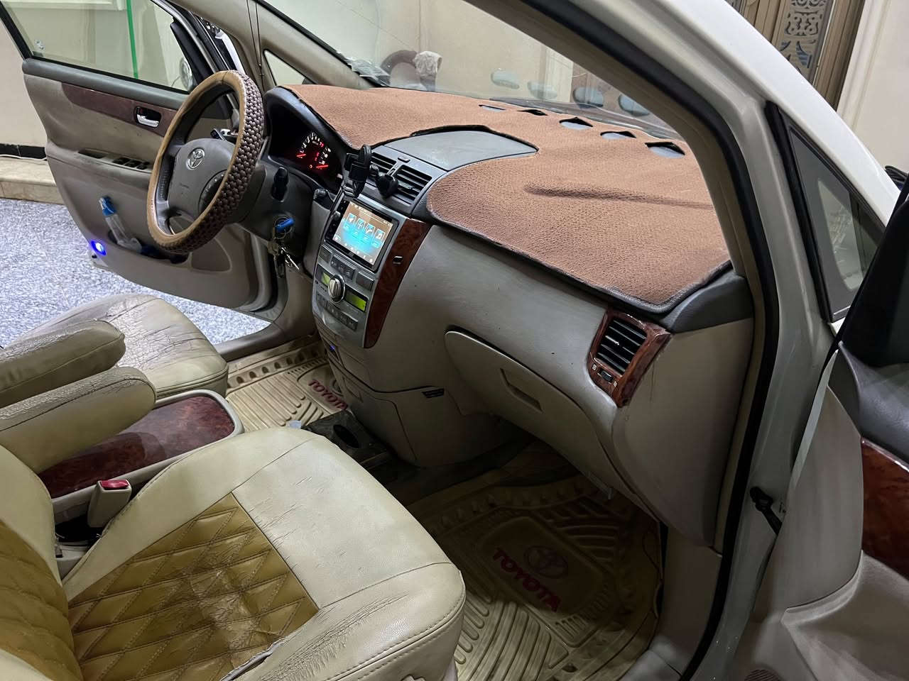 بيع مستعجل (بالذمه).
تويوتا ابصم موديل 2003 تحويل مباشر حداديه مشط تبريد كله جديد السياره مكفول من الصبغ والبارد مكينه كير كله مكفول 
تو ويل اصل حساسات تحكم ستيرن وباقي الموصفات الأبصم المعروفه
السعر 110 والشراي يتصل 
***********
مكاني البصره
