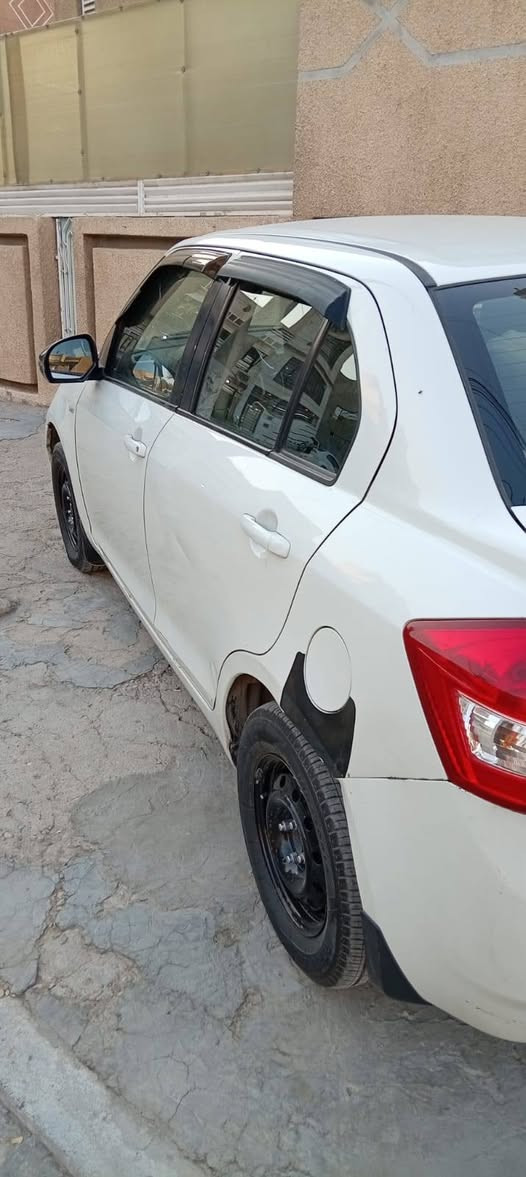 سلام عليكم سازوكي موديل ١٦ بلاديه مابيها ضربه ولا صبغ بيها شغلات بسيطه وبلدعاميات سياره نضيفه سعرها ٧٥ مكان سياره بغداد
***********
