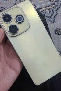 اينفينكس هوت 40i • ١٢٨/٤ • بورد الشحن تالف