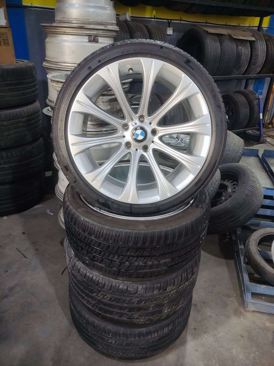 ويل M5 • حجم ١٩ • نضيف