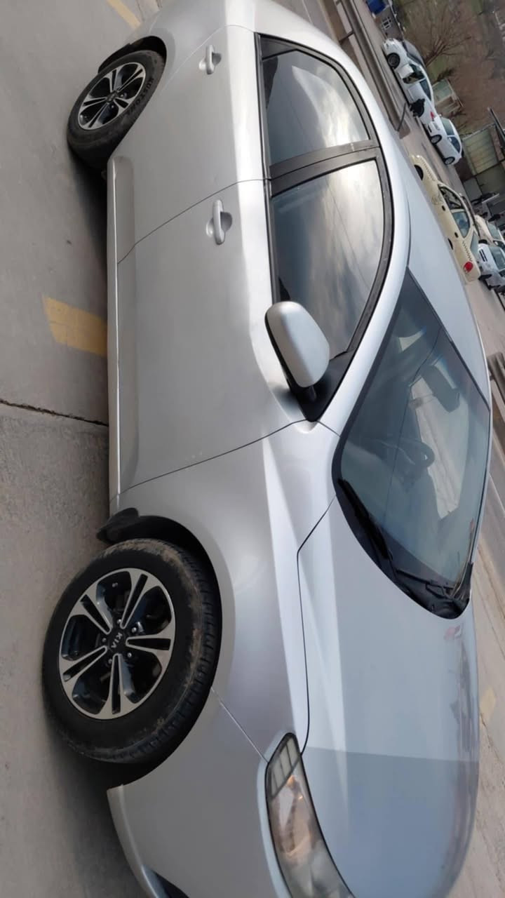 2012
2گێرە
گێڕو مەکینە بشەرت
سیارا پاقژە، پاتری جدید، یاکچکێ یە بەس ژمال بو دەوامێ هاتیە هاژوتن، بێ دەنگو رپرپەگەلەکا پاقژە،3ورقە غرامة 
200 بریڤە چوی
89 $
3 غرامةيه
دەرگێ نەفەری سنگی،
بان بوستەک ،
٤بەخسە یێ تیدا،دگەل هندەک تعديلێت بچیک
نیڤابوندی لسقەیە 
***********
