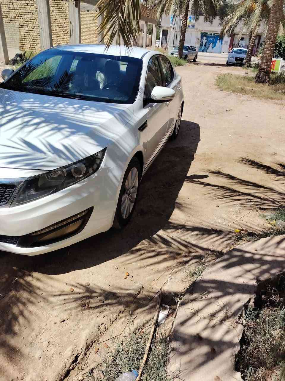 للبيع اوبتيما موديل 11 لون ابيض خليجي مواصفات نص فول محرك 2000 دوش بيهه صبغ جاملغ الخلفي و باب نص و بلجاملغ جهت السايق شبرين صبغ بدون دواخل رقم بغداد بسمنه مكانهه واسط الكوت السعر  112 ورقه  ***********.   ***********
